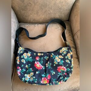 Baggu x Laura Ashley Medium crescent bag. VGUC